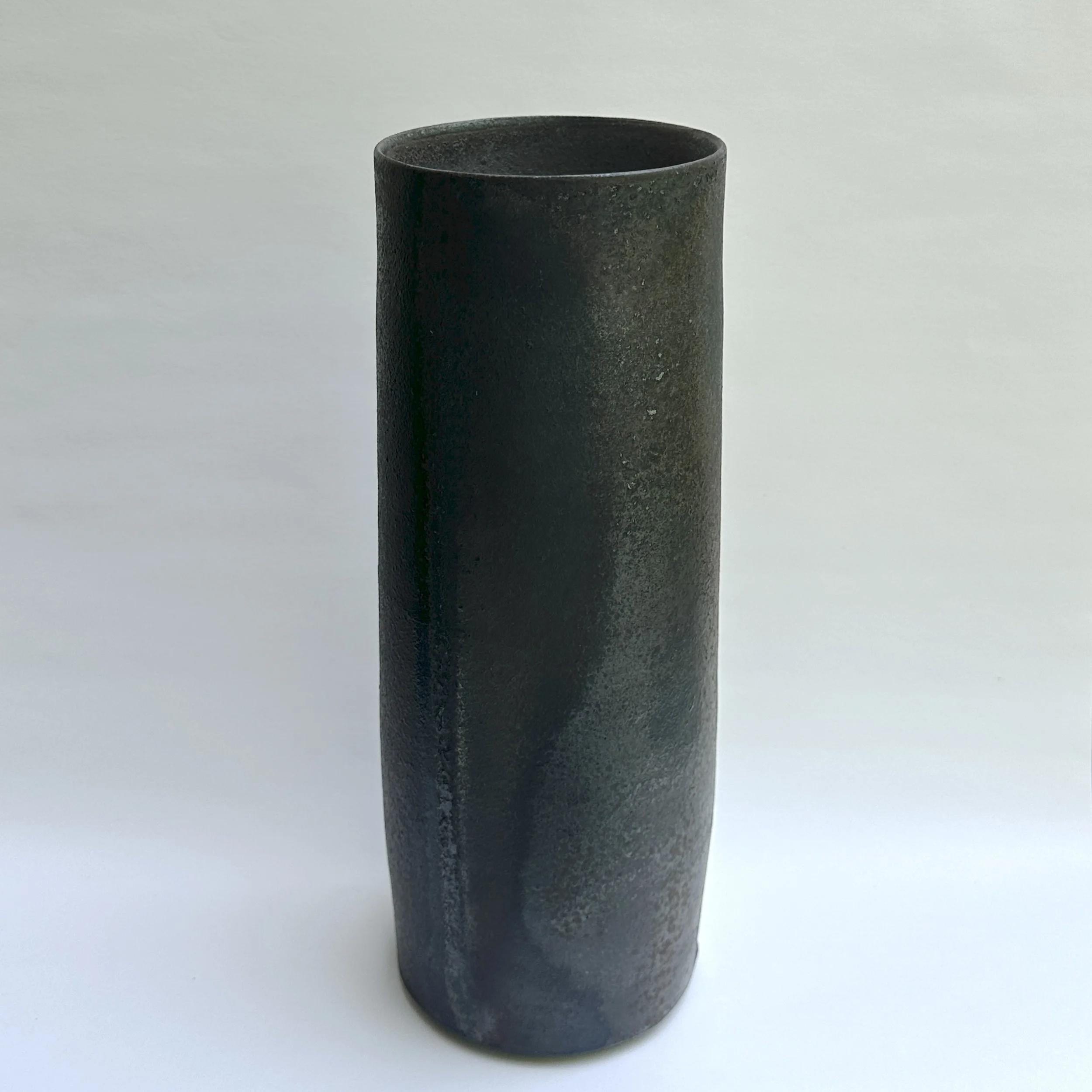 vase1 b.JPG