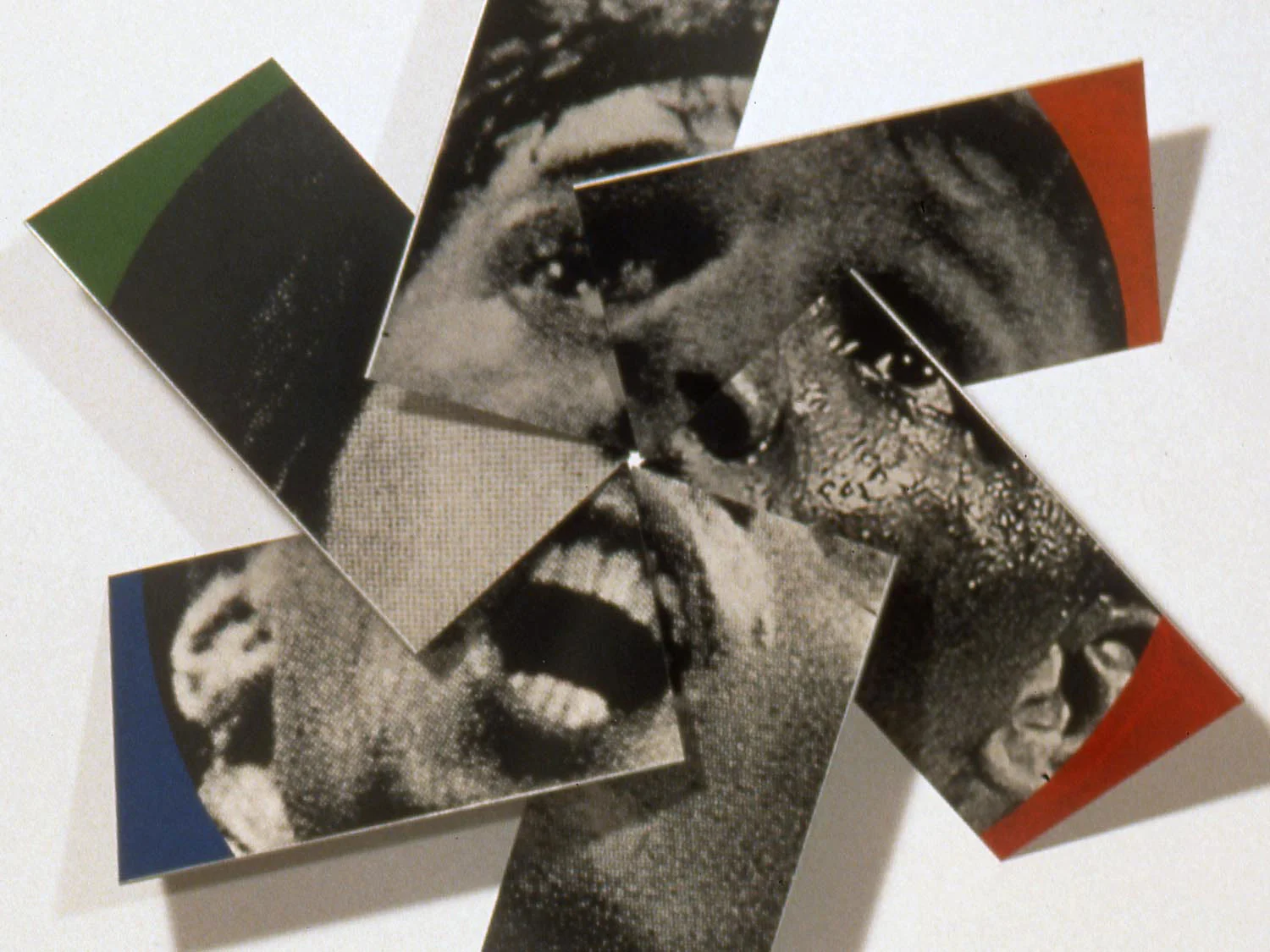 Sortis des murs / Out Of The Wall (1997-1998)