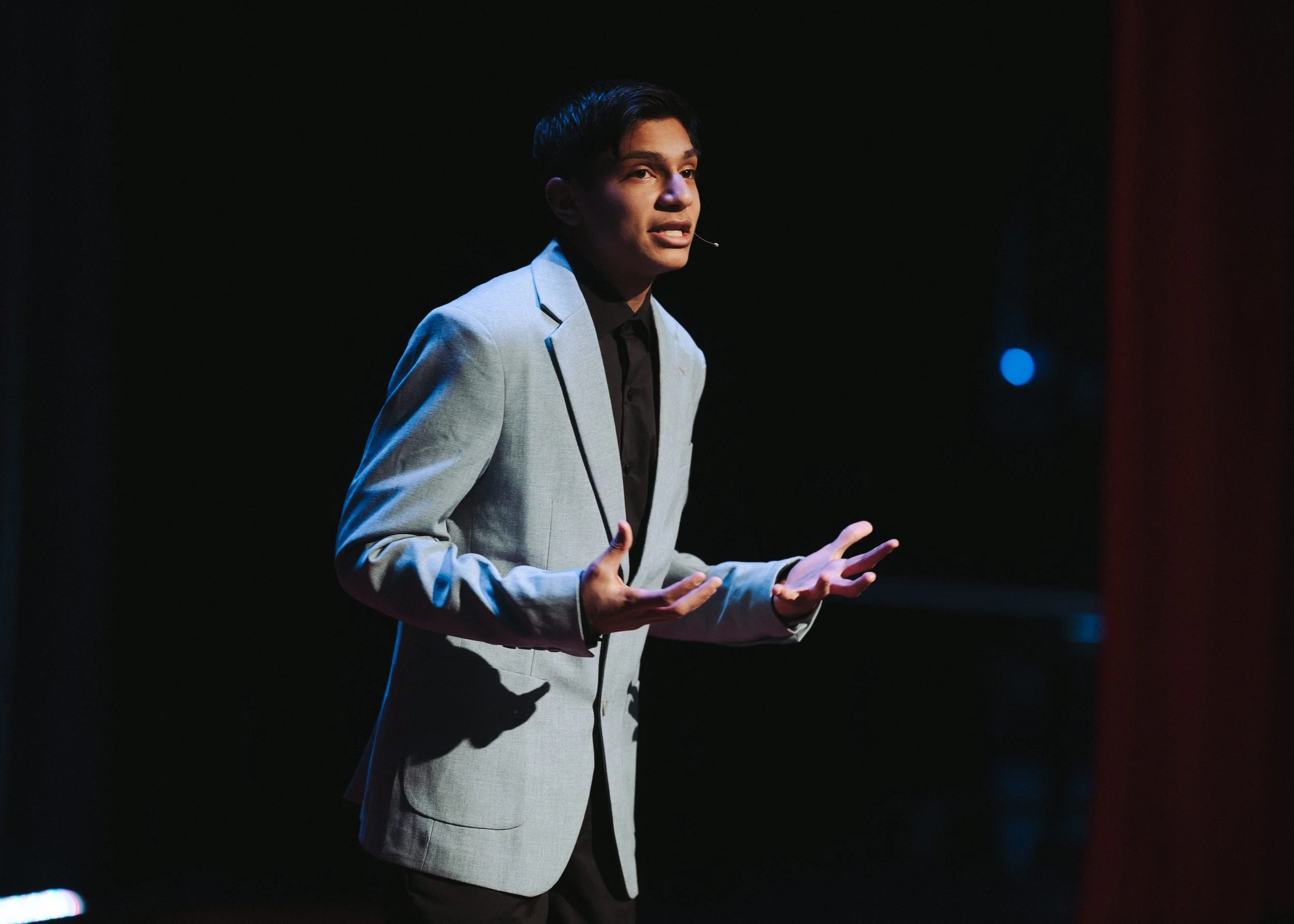 TEDxOakParkYouth2026-033.jpg