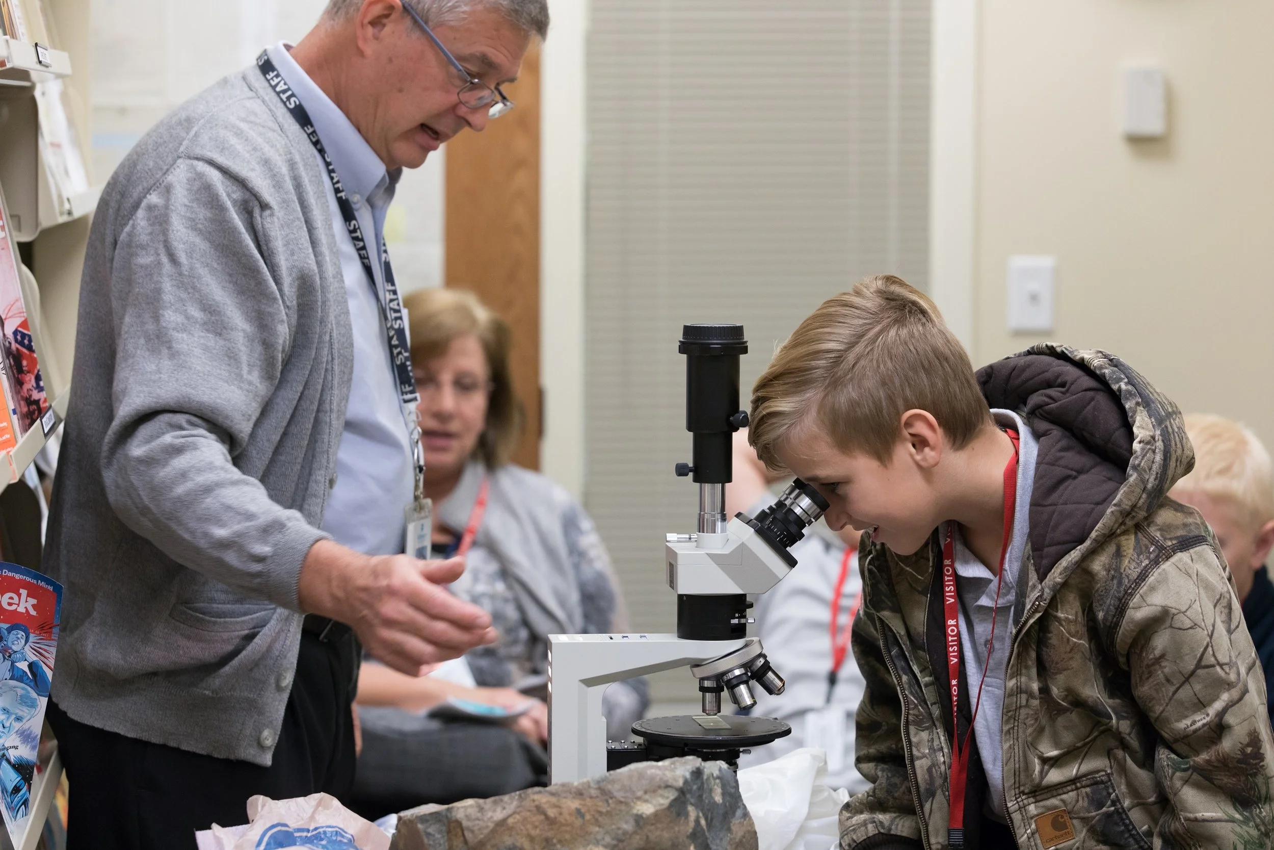 Dr. Andrew Snelling (geologist) teaching on rocks and minerals.