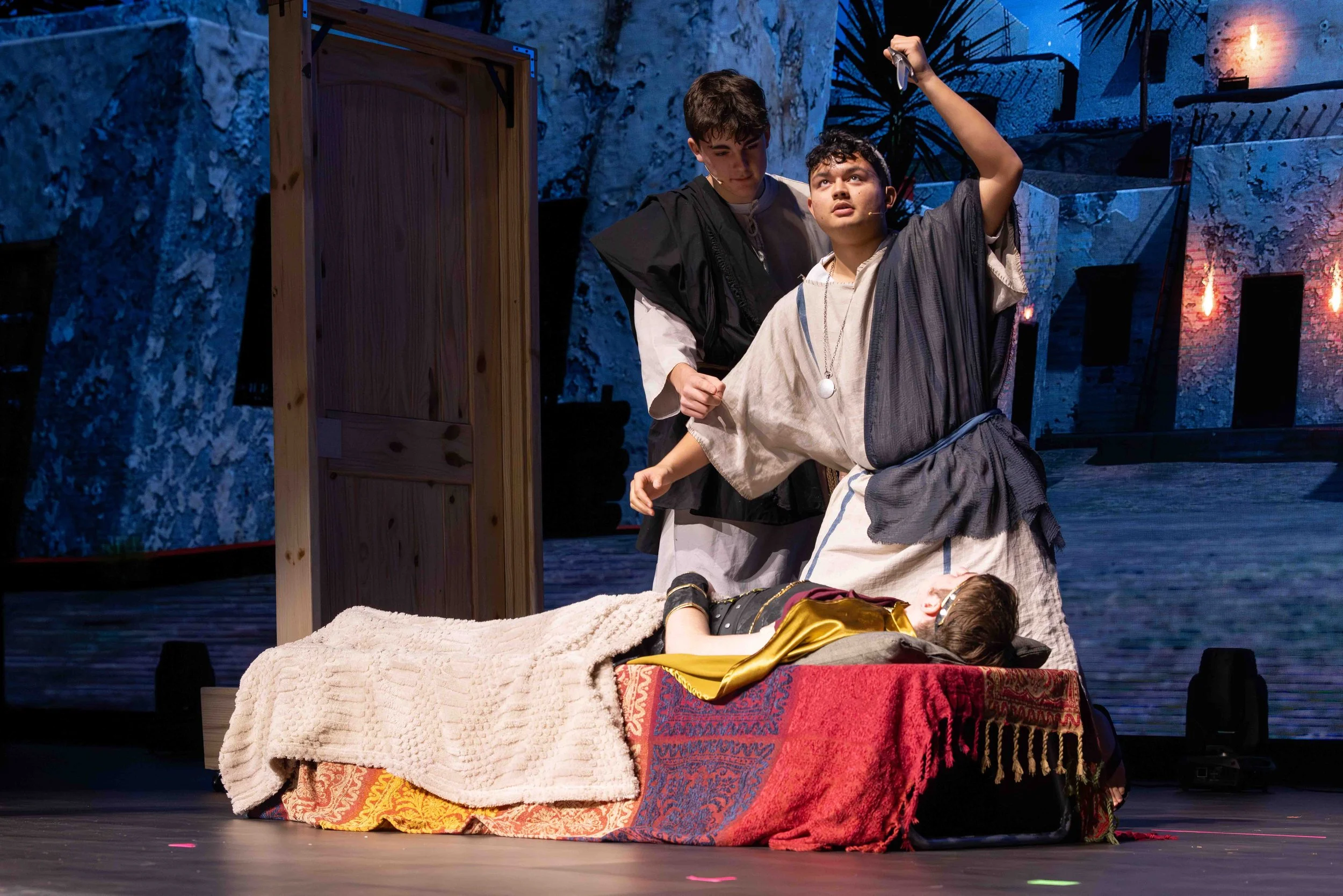 251205_AAChristmasShow_0632.jpg