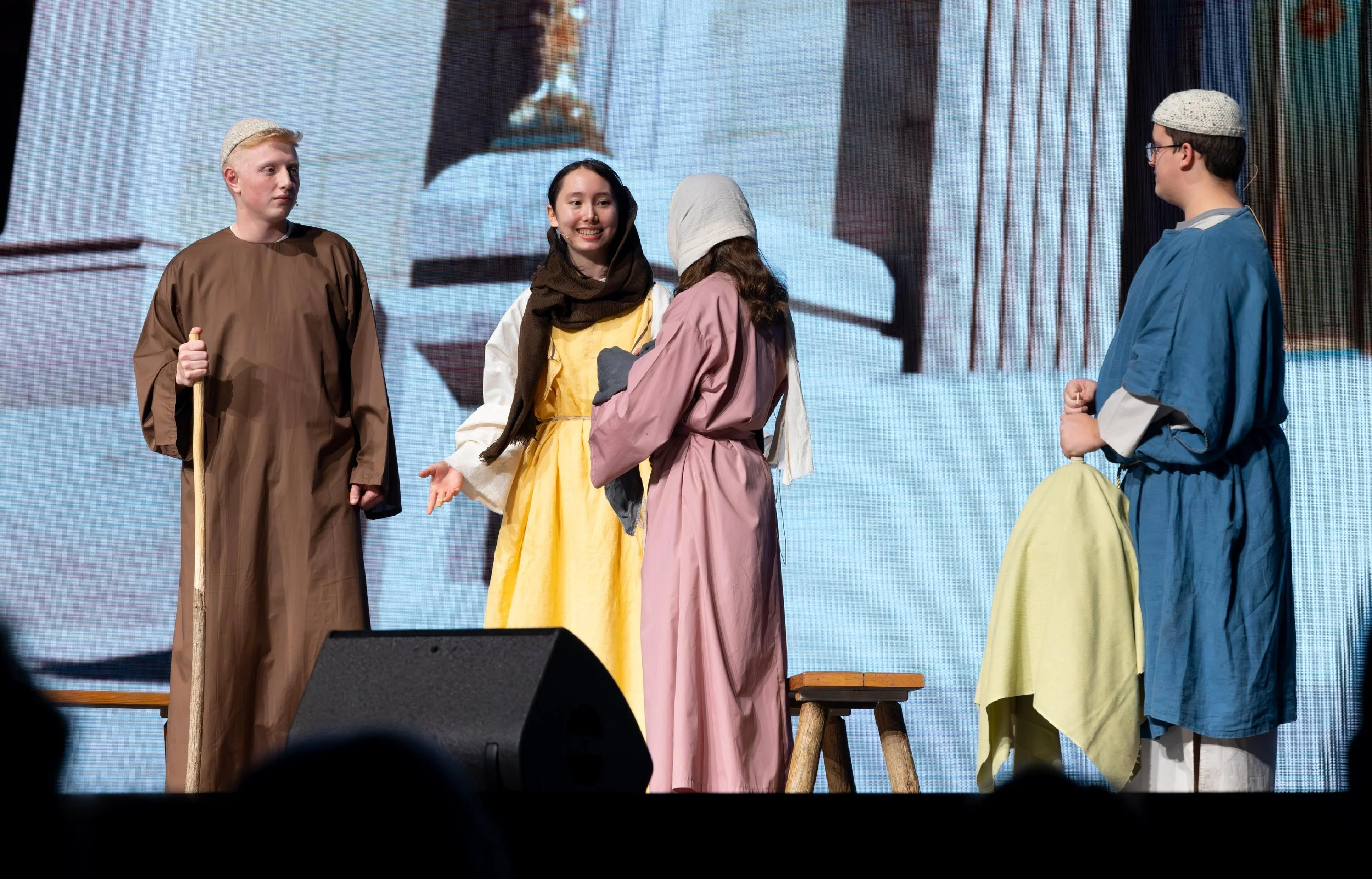 231208_ AnswersAcademyChristmasProgram_7209-Enhanced-NR.JPG