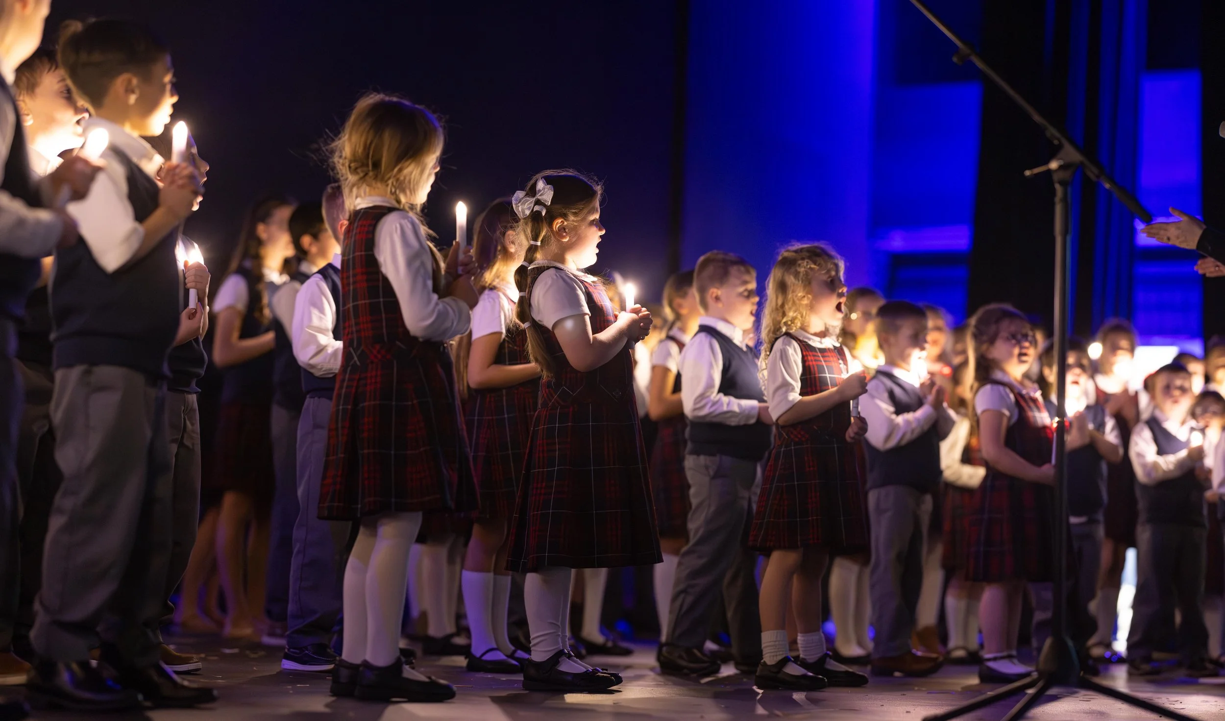 231208_ AnswersAcademyChristmasProgram_7317-Enhanced-NR.JPG