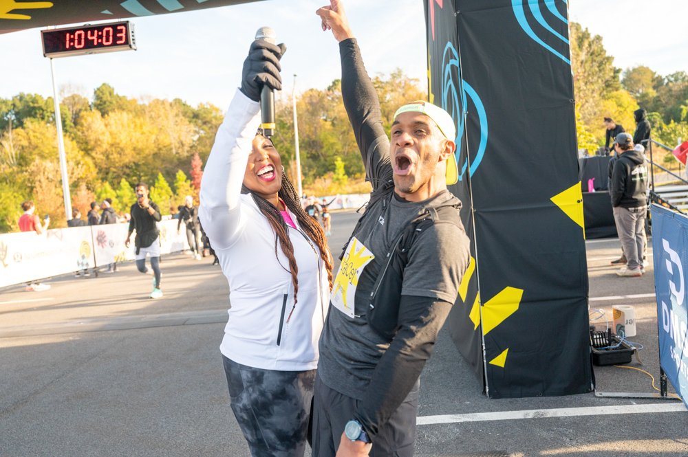 ATLANTA RUNNERS START THE PARTY AT THE LULULEMON 10K TOUR