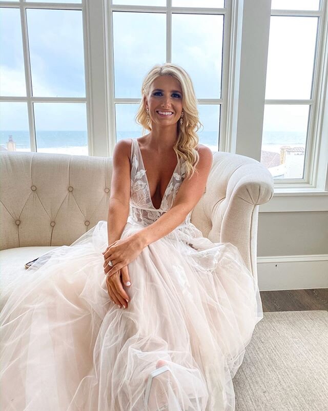 Congrats to the most beautiful bride, my sister, @lhzellner on tying the knot this weekend 🥳 Spray tan by me, @shelbyherronbeauty &amp; Hair and makeup by @gallantglam
