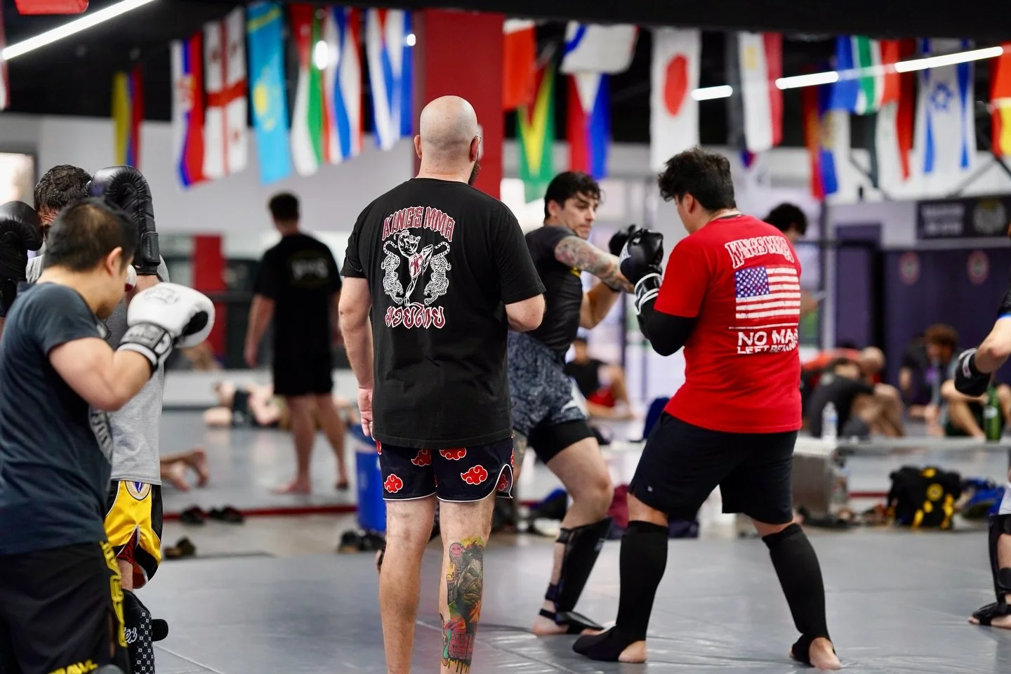 Keep the week moving by coming to train tonight! 

5pm Kids Jiu Jitsu 
6pm Muay Thai 
6pm Jiu Jitsu
7pm MMA