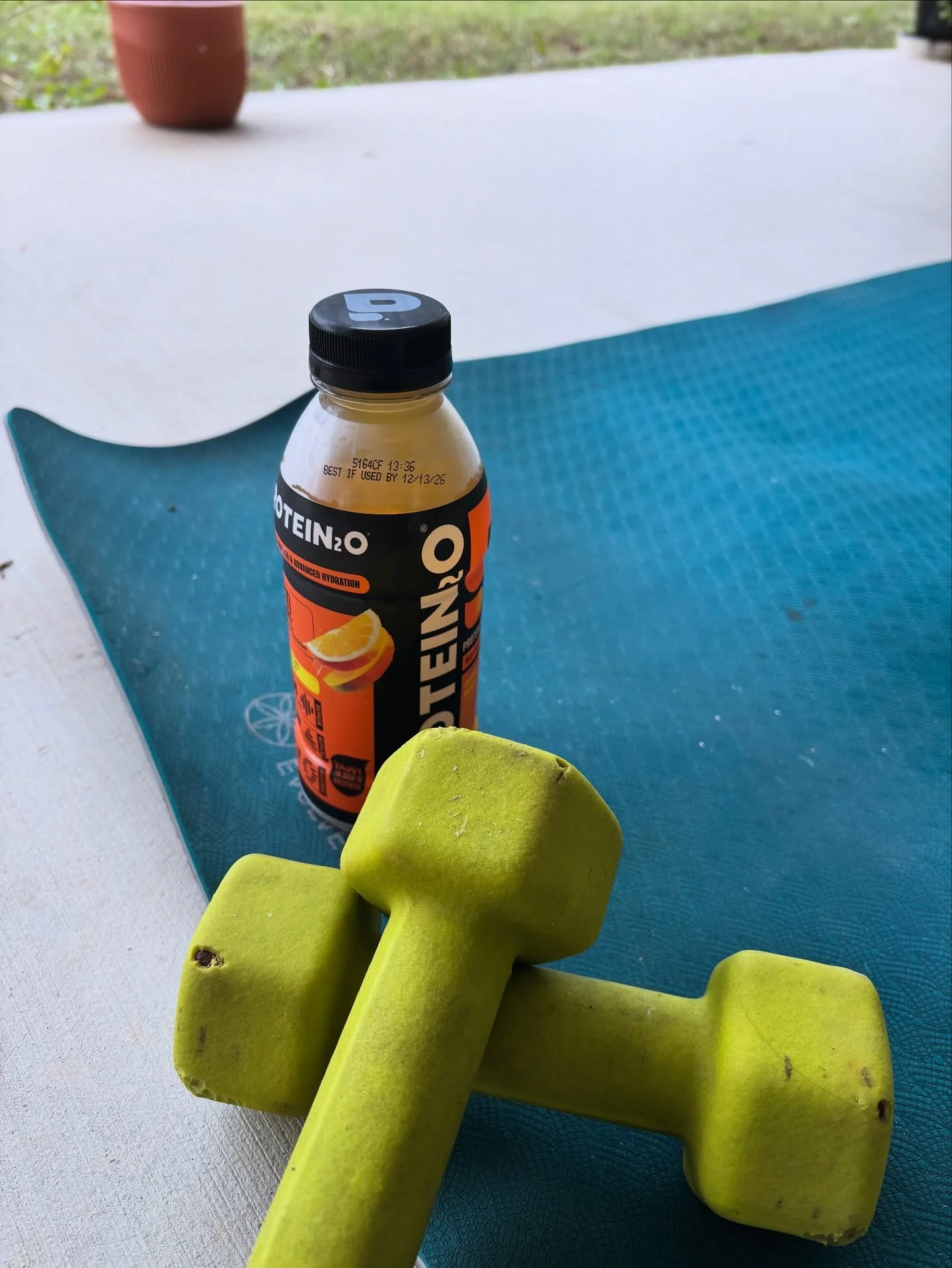 Did you get all of your workouts in for the week? It&rsquo;s a beautiful weekend, so catch up and celebrate your progress! 💦 📊

#womensfitness #pilates #barre #yoga #cardiodance