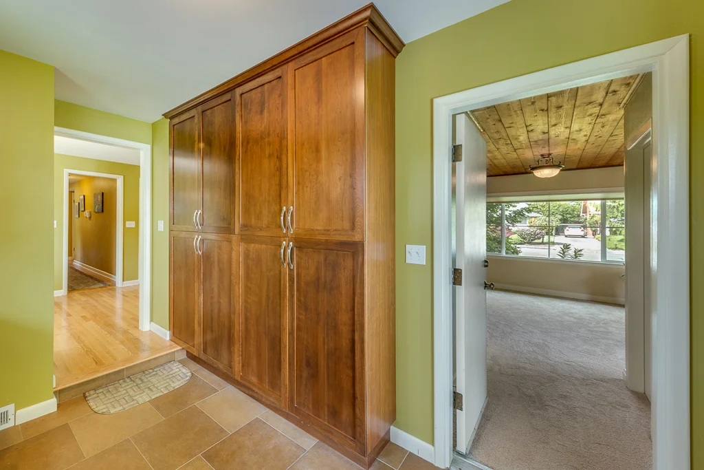 725 Rucker Ave  Everett WA 98201-MLS-23.JPG