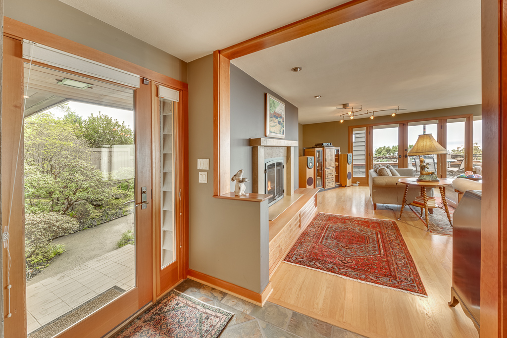 2144 NW 96th St Seattle Wa 98117-MLS-18.jpg