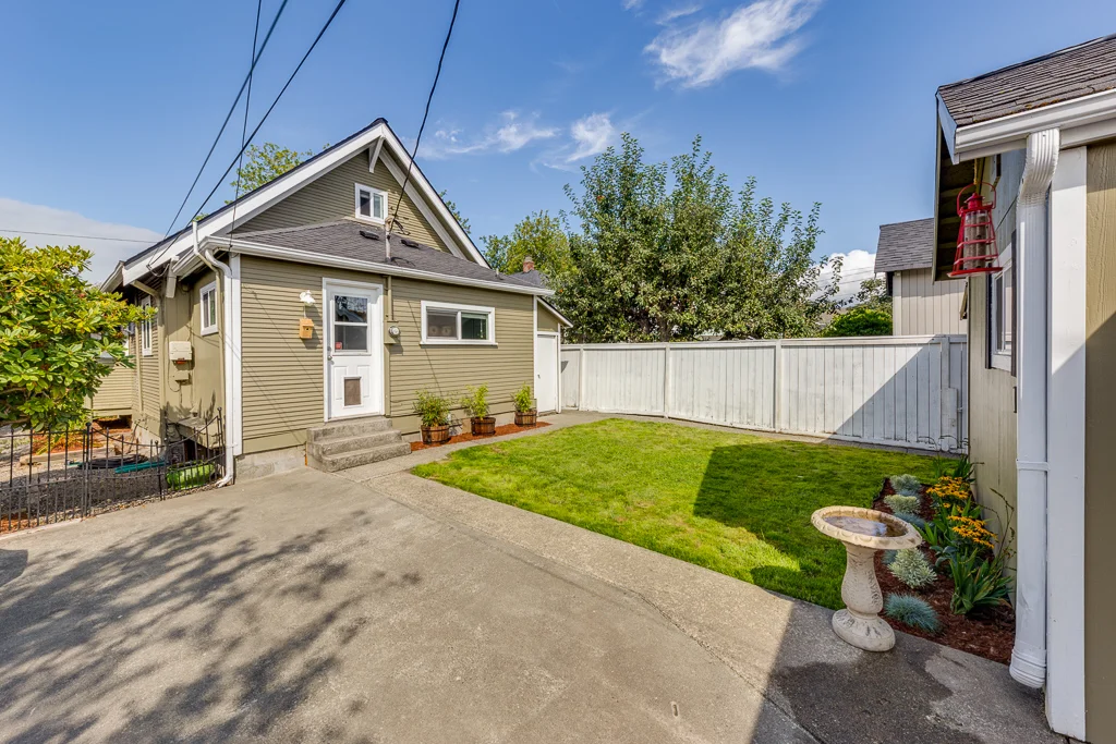 1717 Colby Ave Everett Wa 98201-MLS-7.jpg
