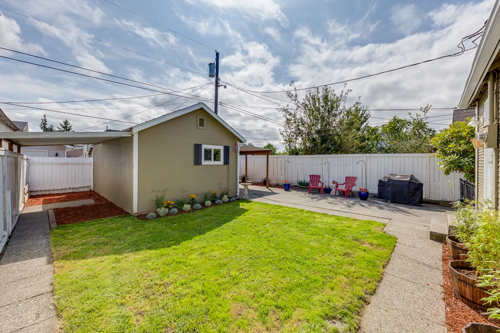 1717 Colby Ave Everett Wa 98201-MLS-10.jpg