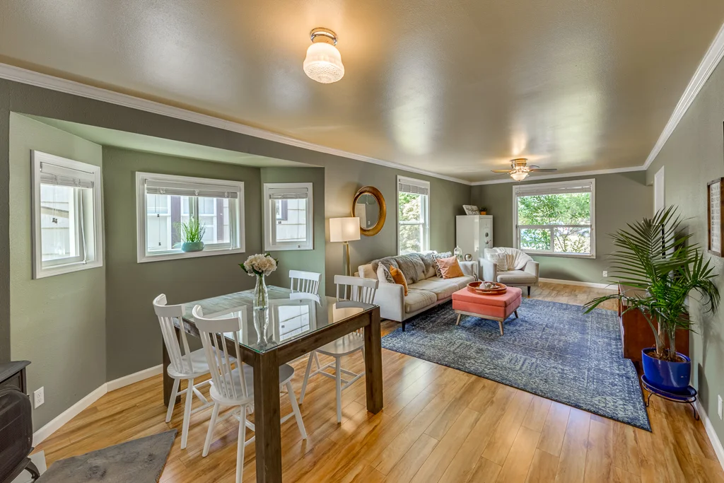 1717 Colby Ave Everett Wa 98201-MLS-13.jpg