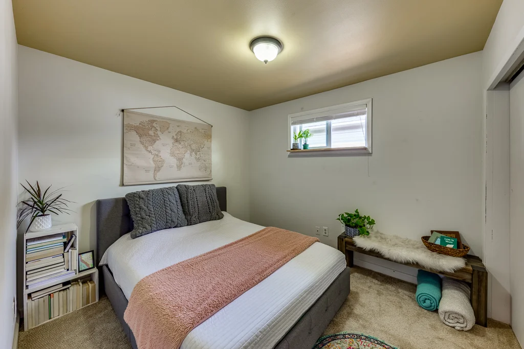 1717 Colby Ave Everett Wa 98201-MLS-18.jpg