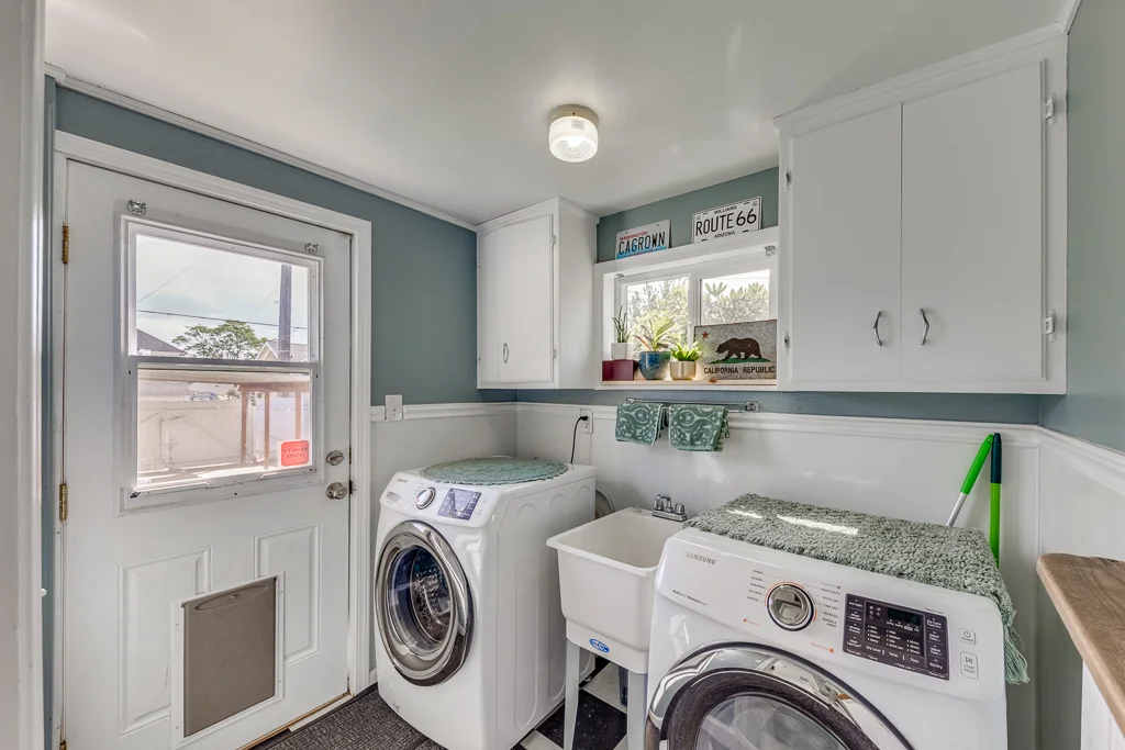 1717 Colby Ave Everett Wa 98201-MLS-26.jpg