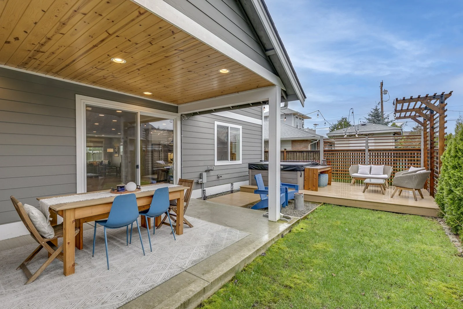 1609 5th St Everett Wa 98201-MLS-4.JPG