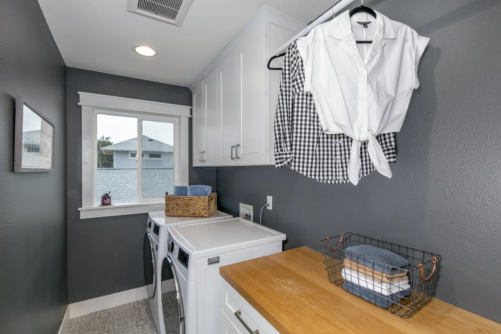 1609 5th St Everett Wa 98201-MLS-26.JPG