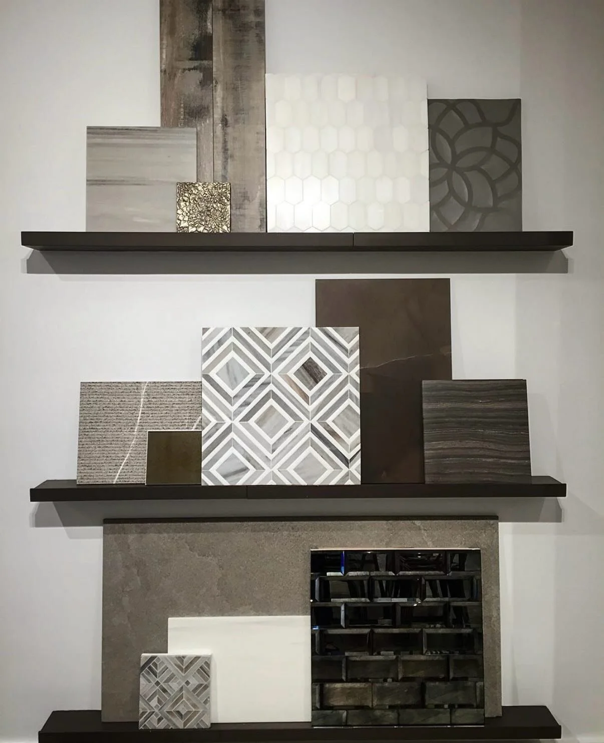 We hear 2016 is trending?? We searched through old photos 📸 and instagrams posts from 10 years ago, and what did we find? A lot of the same stuff we&rsquo;re showing now! Reason &hellip; tile is not a trend!! 💫 Tile should be classic, evolve throug