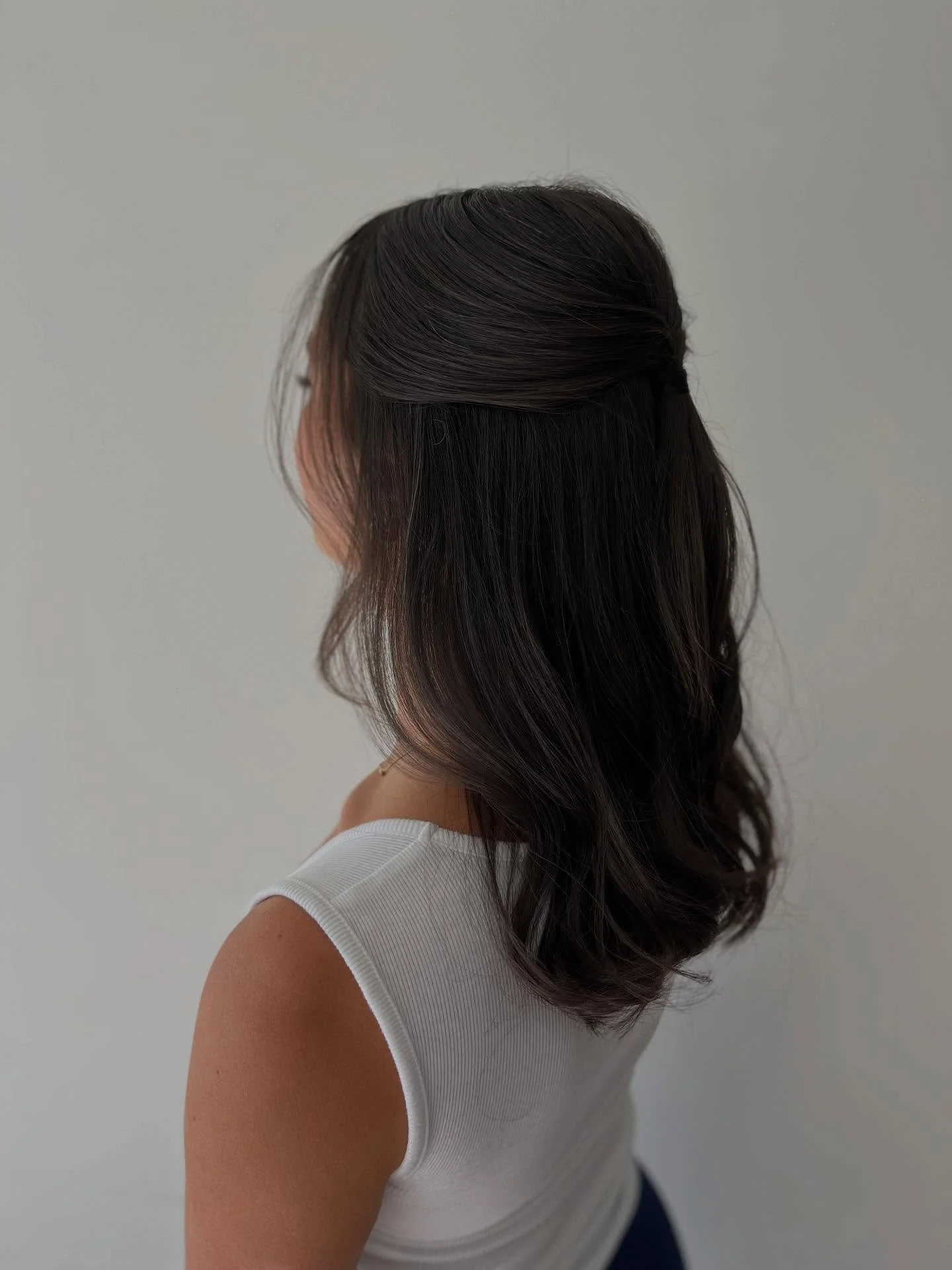 Simple, effortless and chic 

Hits every time 🙌🏼🤍

MUA @taylorhauptmakeup