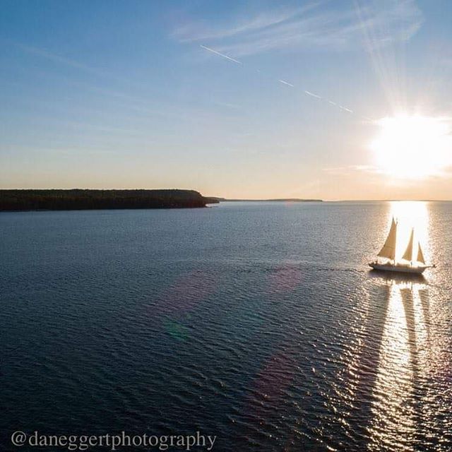 More snow over the weekend but all we can think about it sailing. 
If you are dreaming of a summer sail let us know. It is never to early to book a sailing trip with us.

Great photo courtesy of @daneggertphotography

#SailDoorCounty #Sail #Sailing #