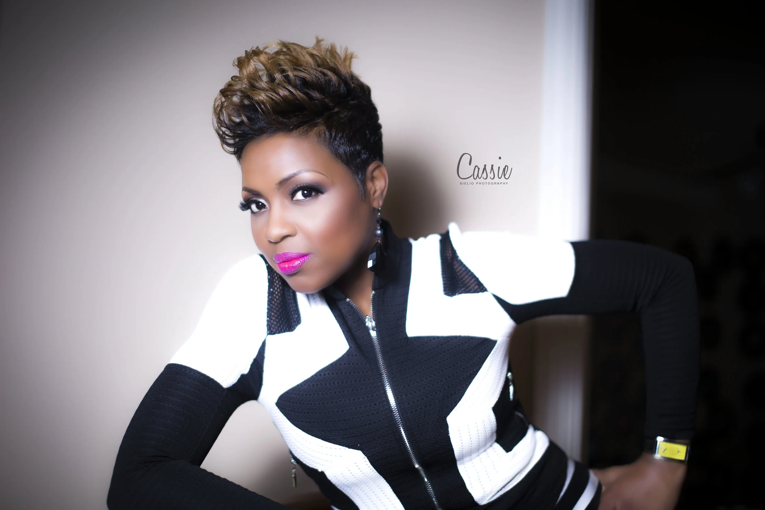 Cassandra Robertson BIO Photo 2015.jpg