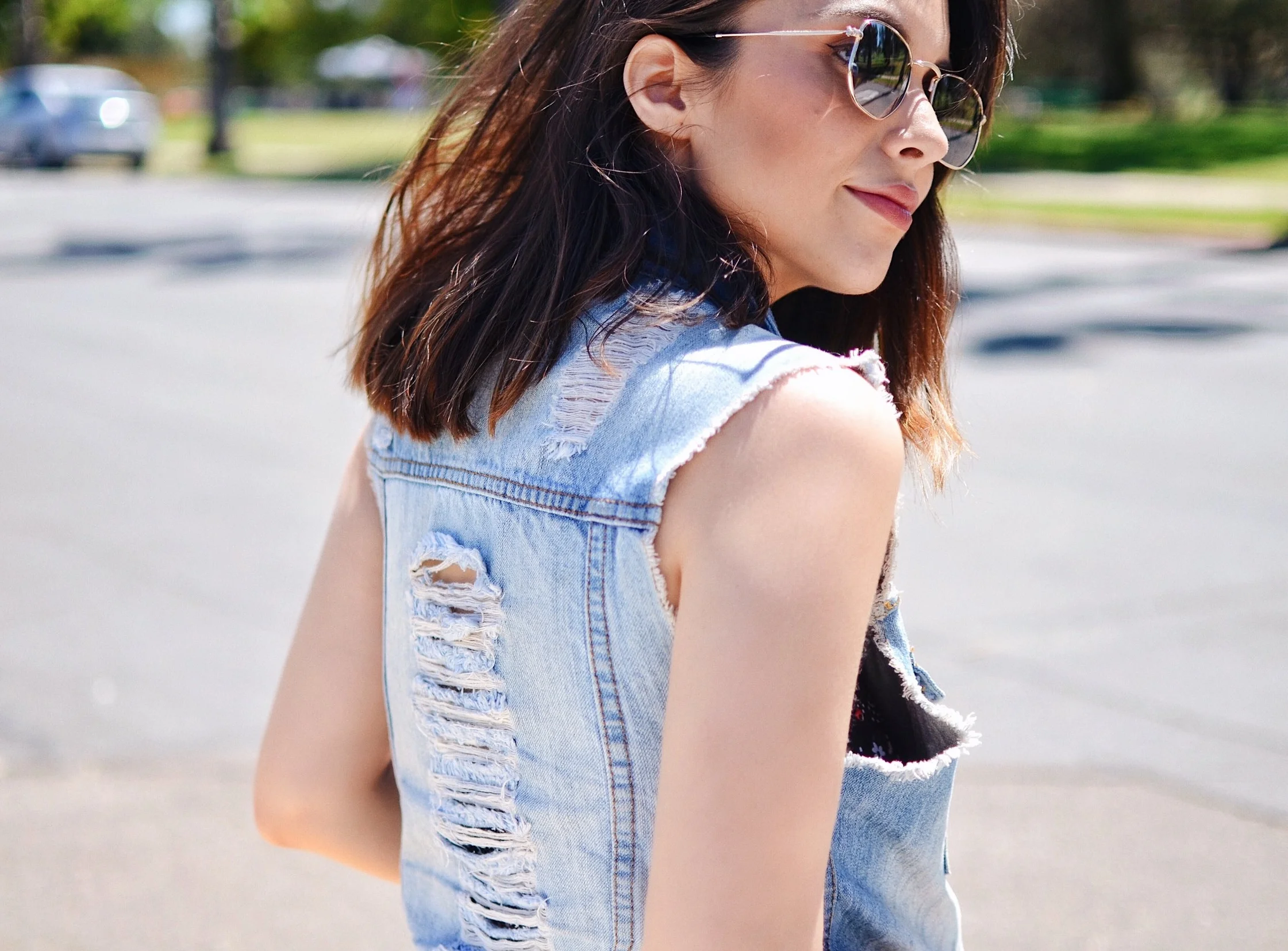 WANT TO KNOW HOW MIX ND MATCH YOUR DENIM VESTS?! READ MORE...