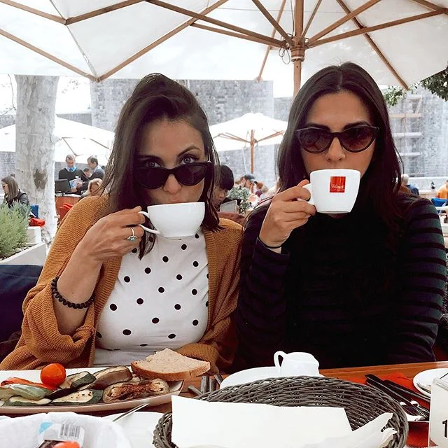 Hoy se celebra el d&iacute;a de los mejores amigos! Y quiero decirles que mi boobsi @airofsimplicity es mi bff 👯 me aguanta mis locuras y sobre todo me a acompa&ntilde;ado en muchas aventuras, pero tmb a estado en mis momentos donde necesito levanta