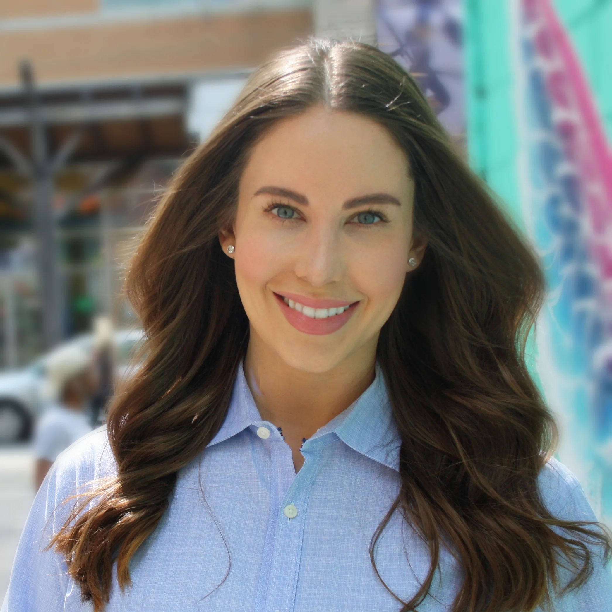 Sarah_Saska_Headshot 2017.jpg