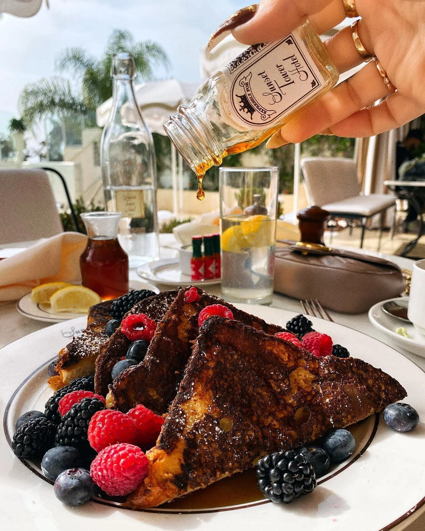 ✨Sweet drip

Captured by : @aida.dj