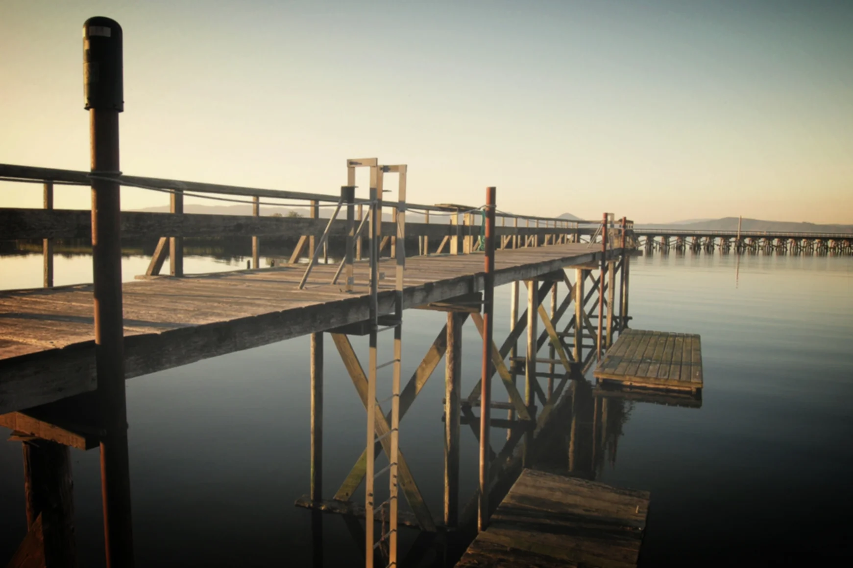 Alderbrook Station Dock.jpg