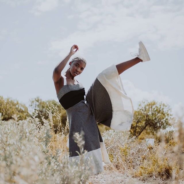 &ldquo;If you surrender to the air, you could ride it.&rdquo; - Toni Morrison | Image via @remusedesigns .
.
.
#melaninass #sustainablefashion #ethicalfashion #healing #wellness #selflove #blackowned #blm #tuesdaythoughts