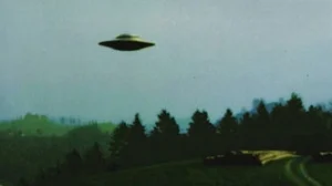 ufo with nsfw work lesbians