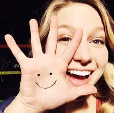 Melissa Benoist with simley face