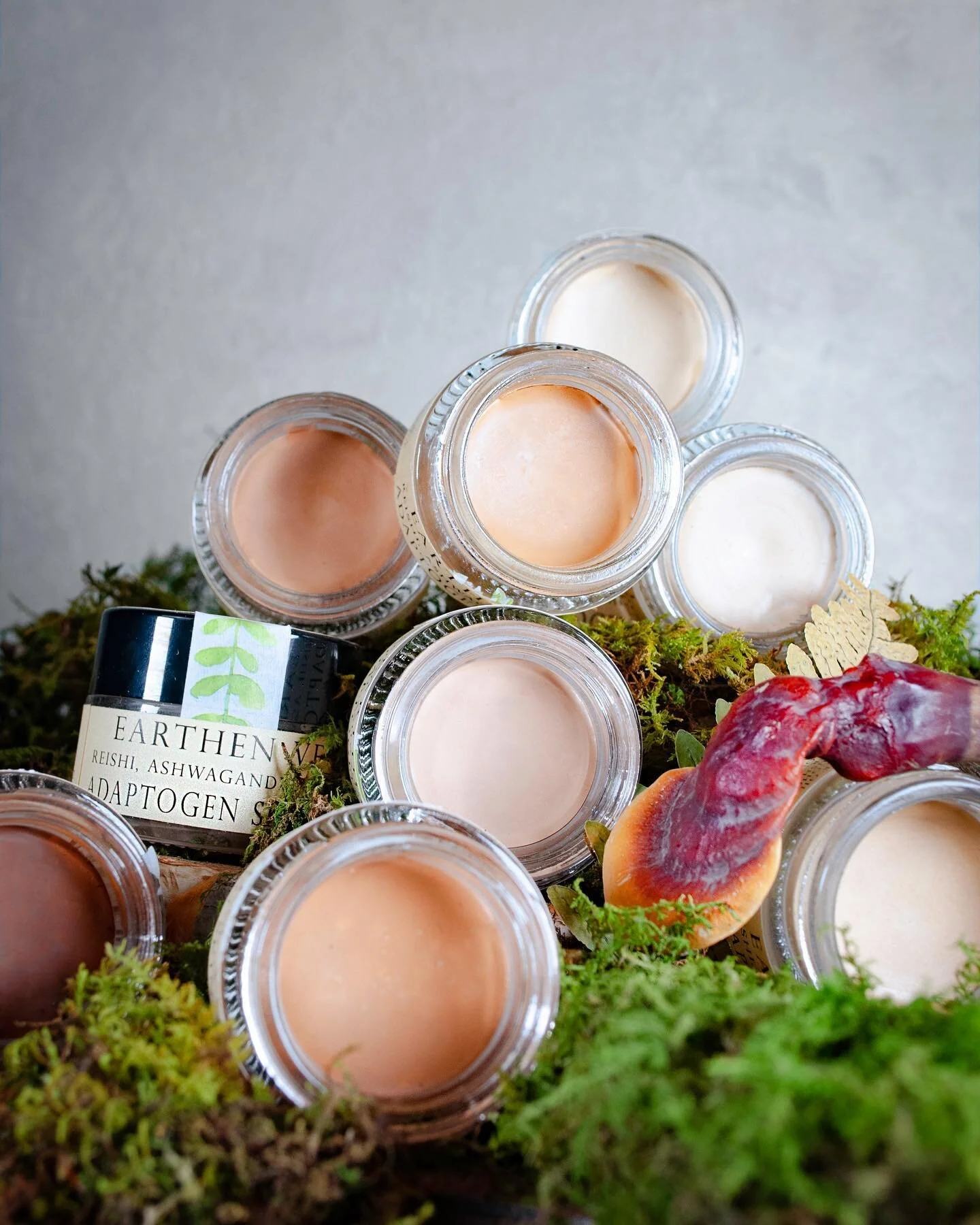 EARTHEN VEIL skin tint✨

This magical, melty foundation and concealer hybrid balm is loaded with brightening + balancing phytonutrients.  A base infusion of adaptogenic herbs, roots and mushro0ms are slowly steeped and transformed into a deeply heali