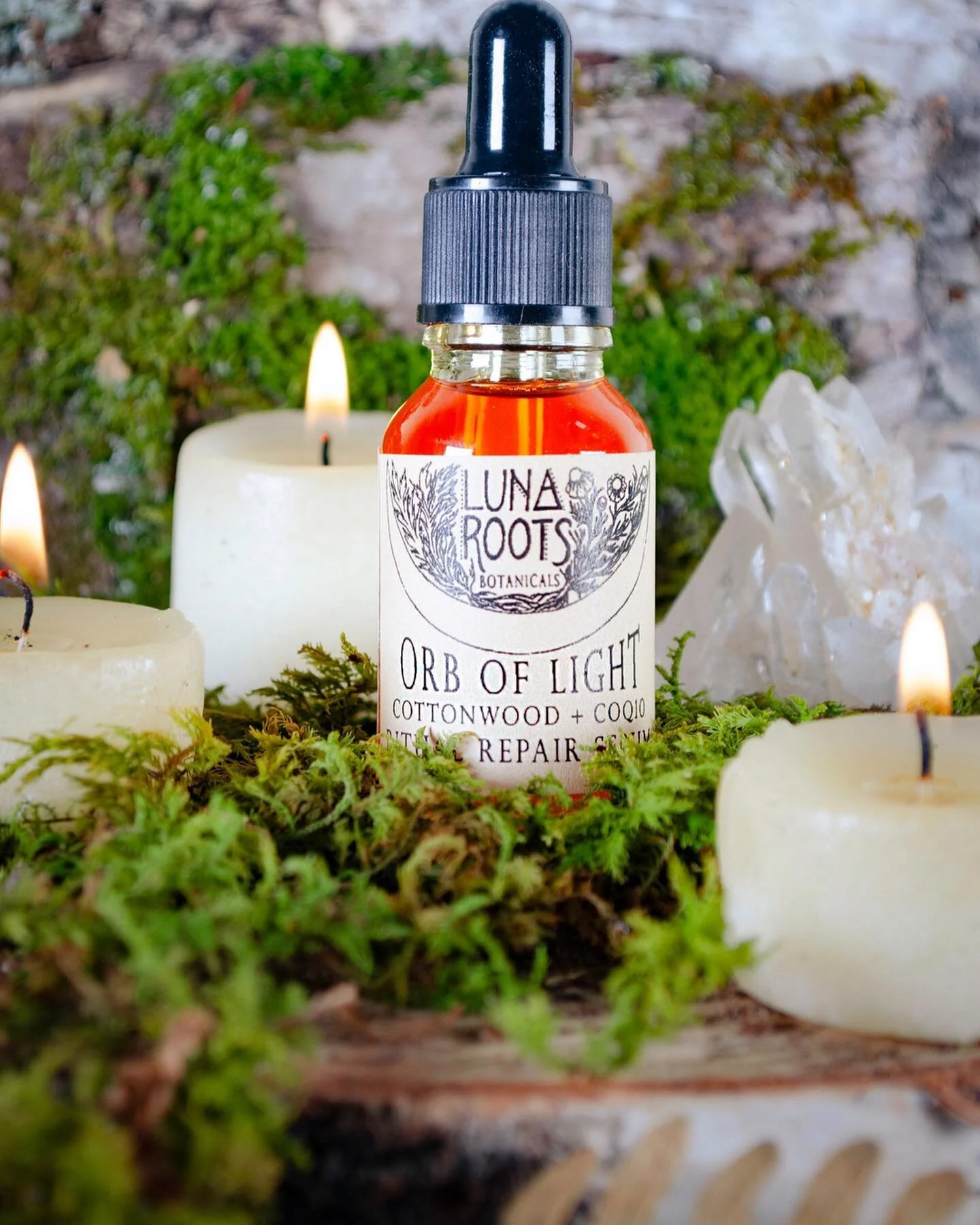 Our LunaRoots Update is TONIGHT!!
Be sure to head to our stories to SET YOUR ALARM, for 6pm EST. 🌸 ✨
.
Swipe through to see the full line of potions we&rsquo;re replenishing! These are some of our most LOVED skincare, bodycare + makeup products. We 