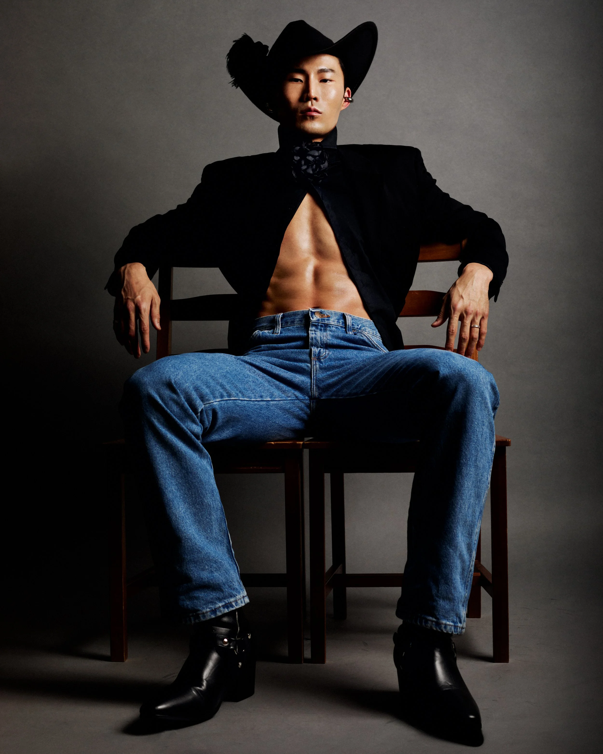 250510_FeatherSuit_FelixYuen2799.jpg