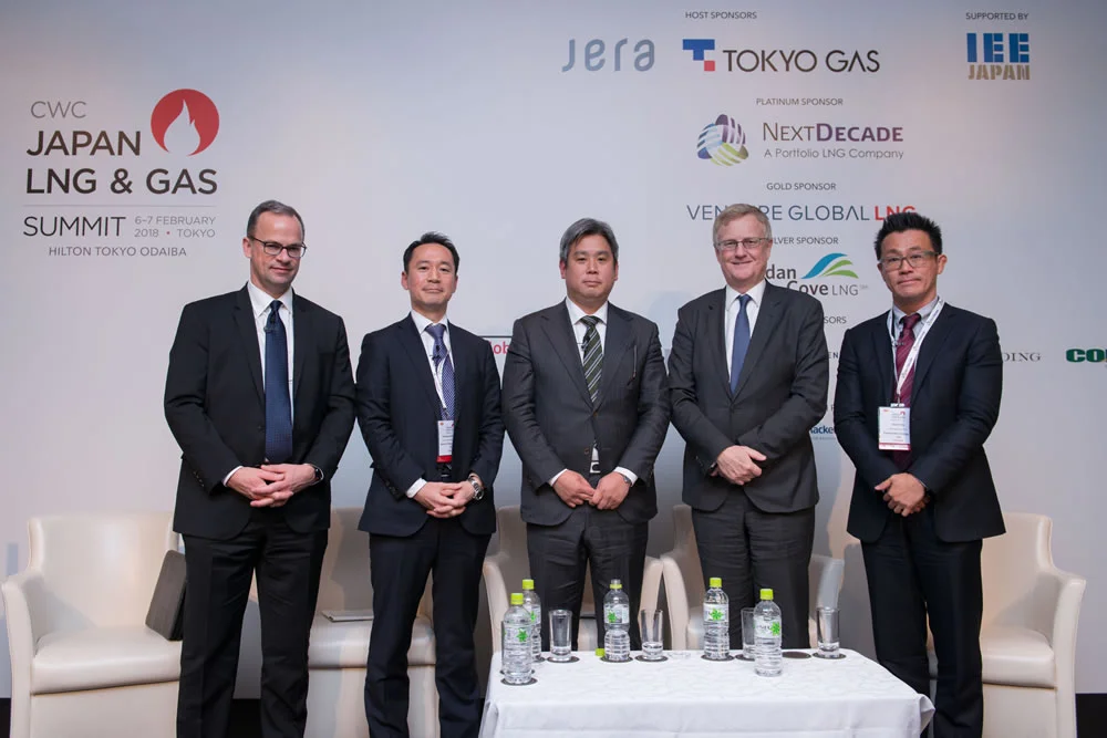 Panelist photo with Daein Cha of Transborders Energy (1st from right)