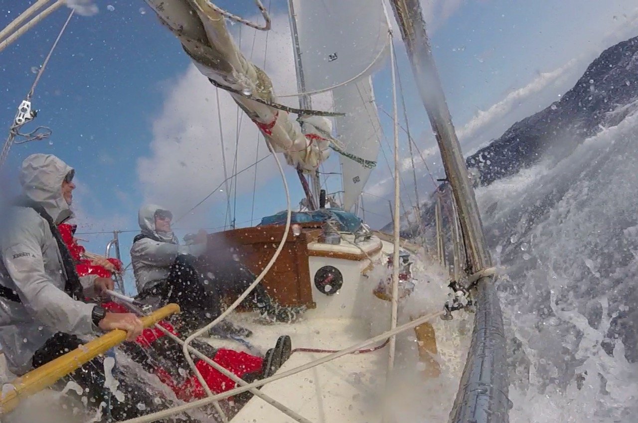 Heavy Weather Sail Training — Alenuihaha, Hawaii