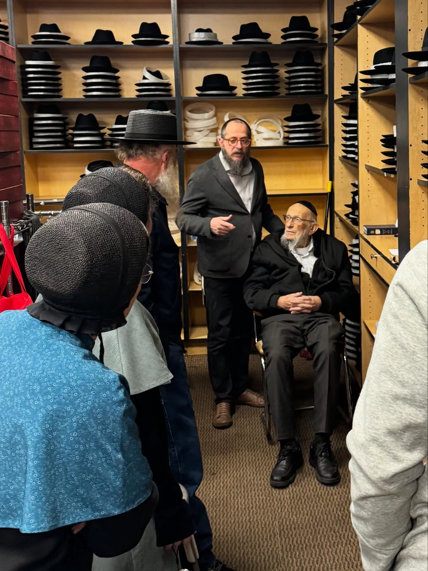 A German Baptist family visited our Hasidic community in #brooklyn 
There&rsquo;s plenty of cultural crossovers which are always interesting between our communities, but what they really came for and was most intersecting is the religious side of the