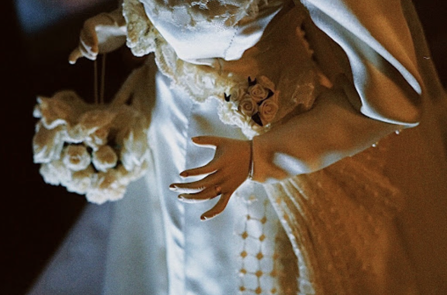 V, Elipses [3]