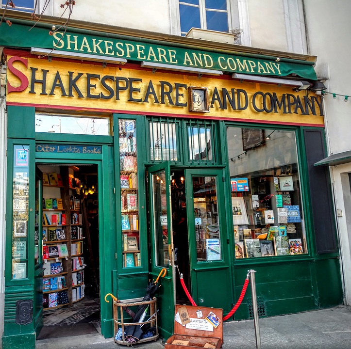 shakespeare-and-company-1701307_960_720.jpg