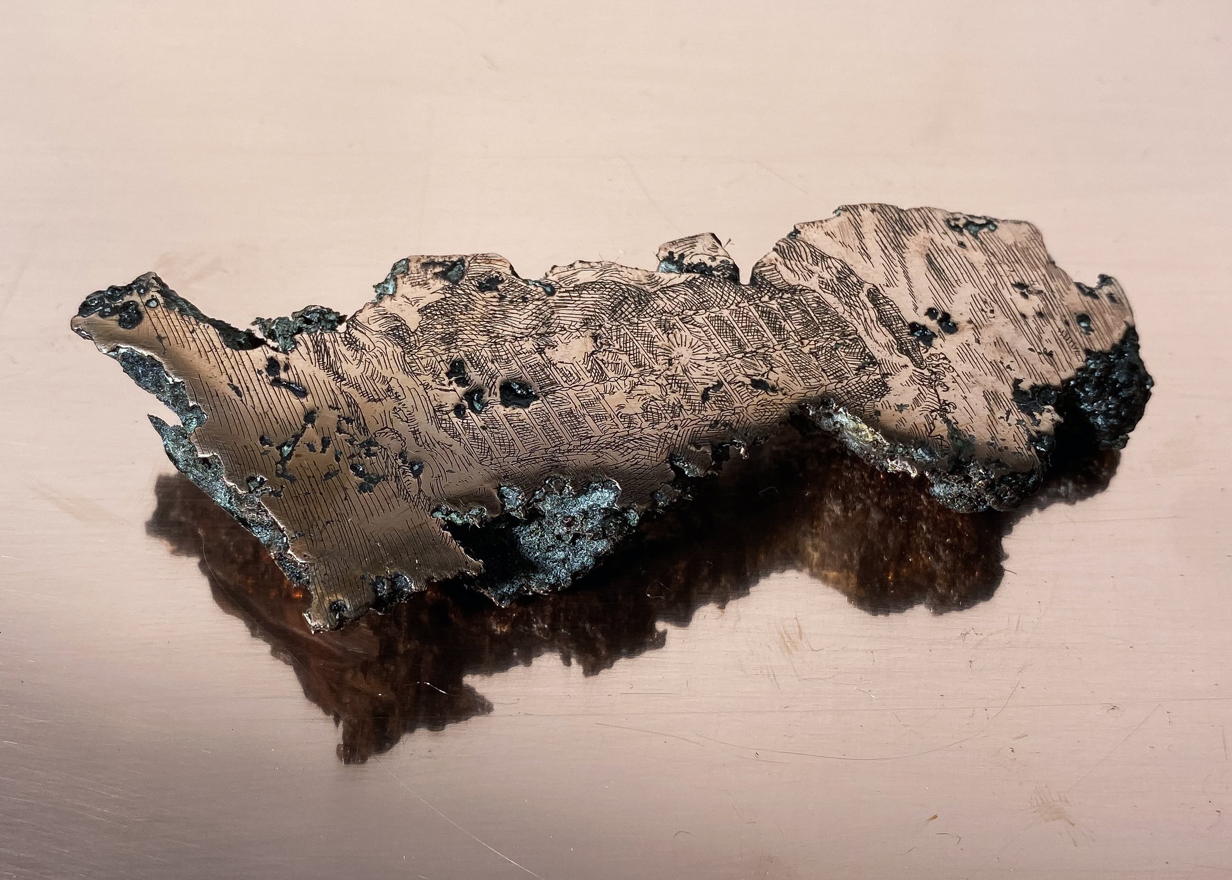The formgiving forces enthroned on earth, while the growing metals make music in the cave (sample no. 11), polished and etched float copper (excavated from Cliff Mine tailing piles, Keweenaw Peninsula), 2022.