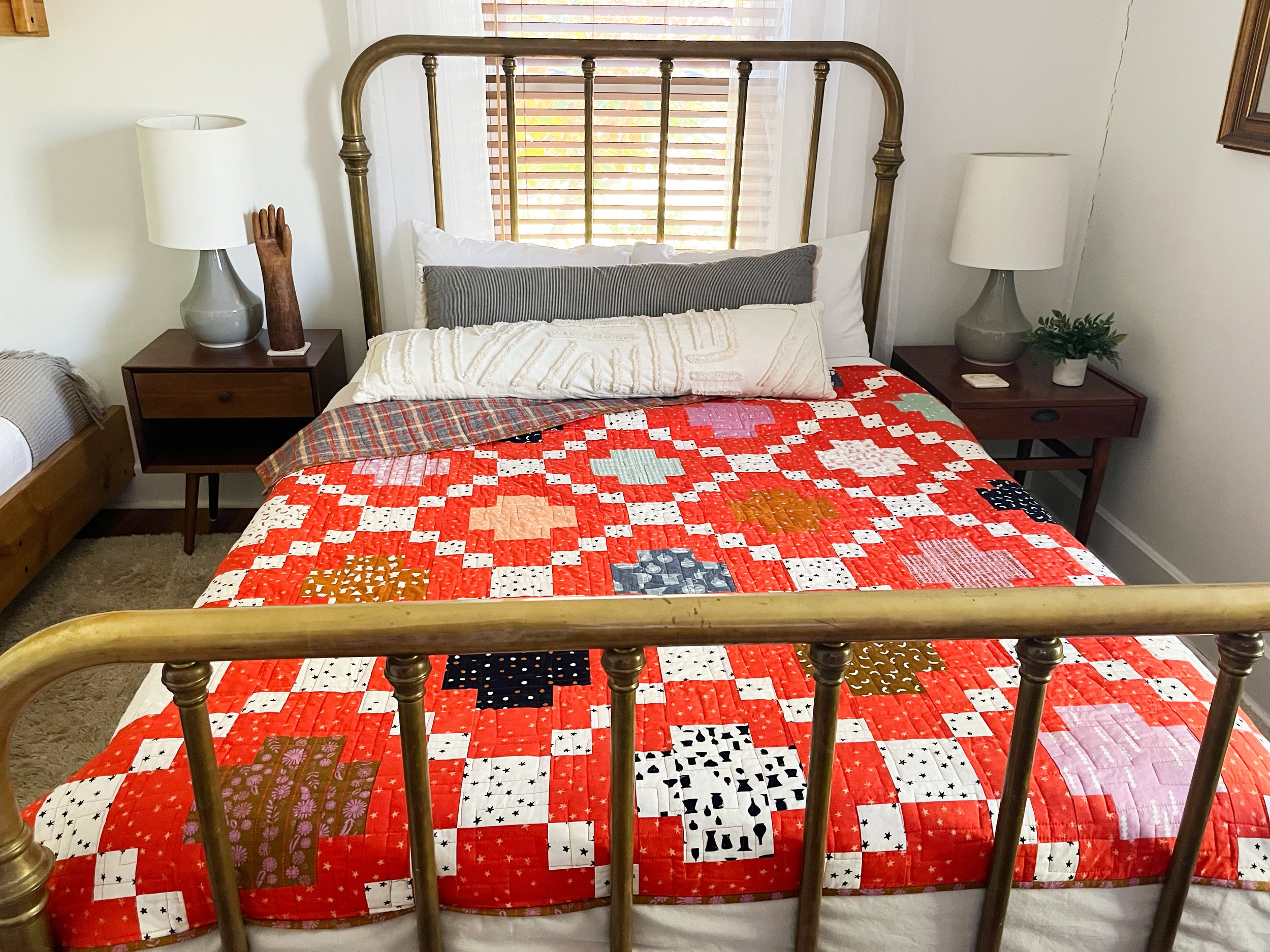 Mid Mod Starry Patchwork Quilt - Handmade by La Bizarra in Wake Forest, North Carolina