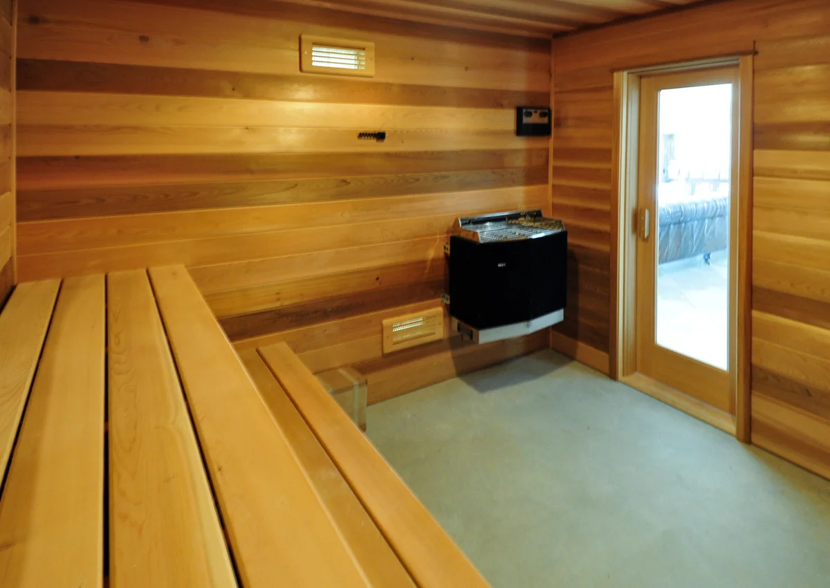 40. sauna copy.jpg