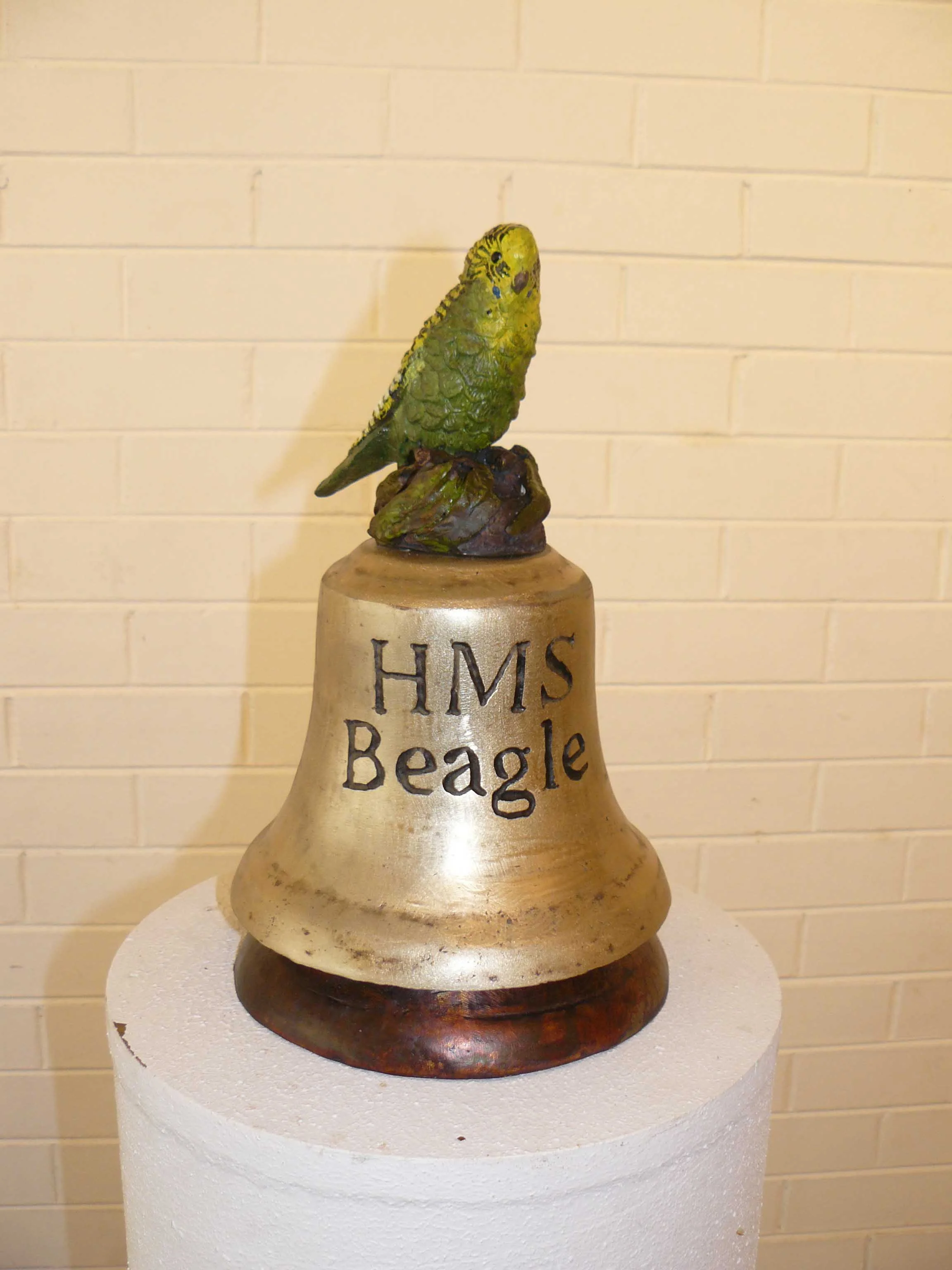 Hasell 2010 Beagle bell.jpg
