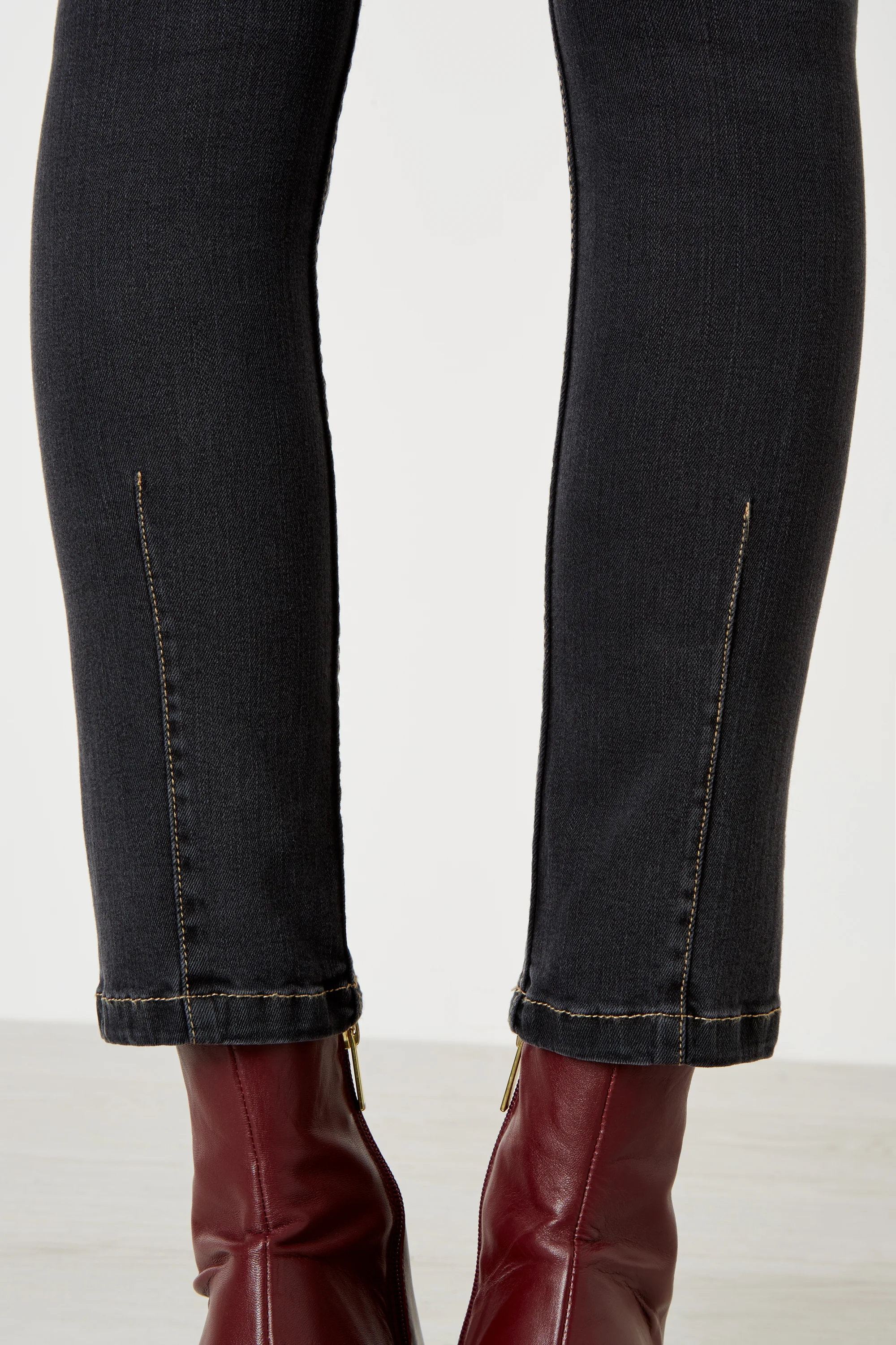 Skinny Dart Jean-CROP.jpg