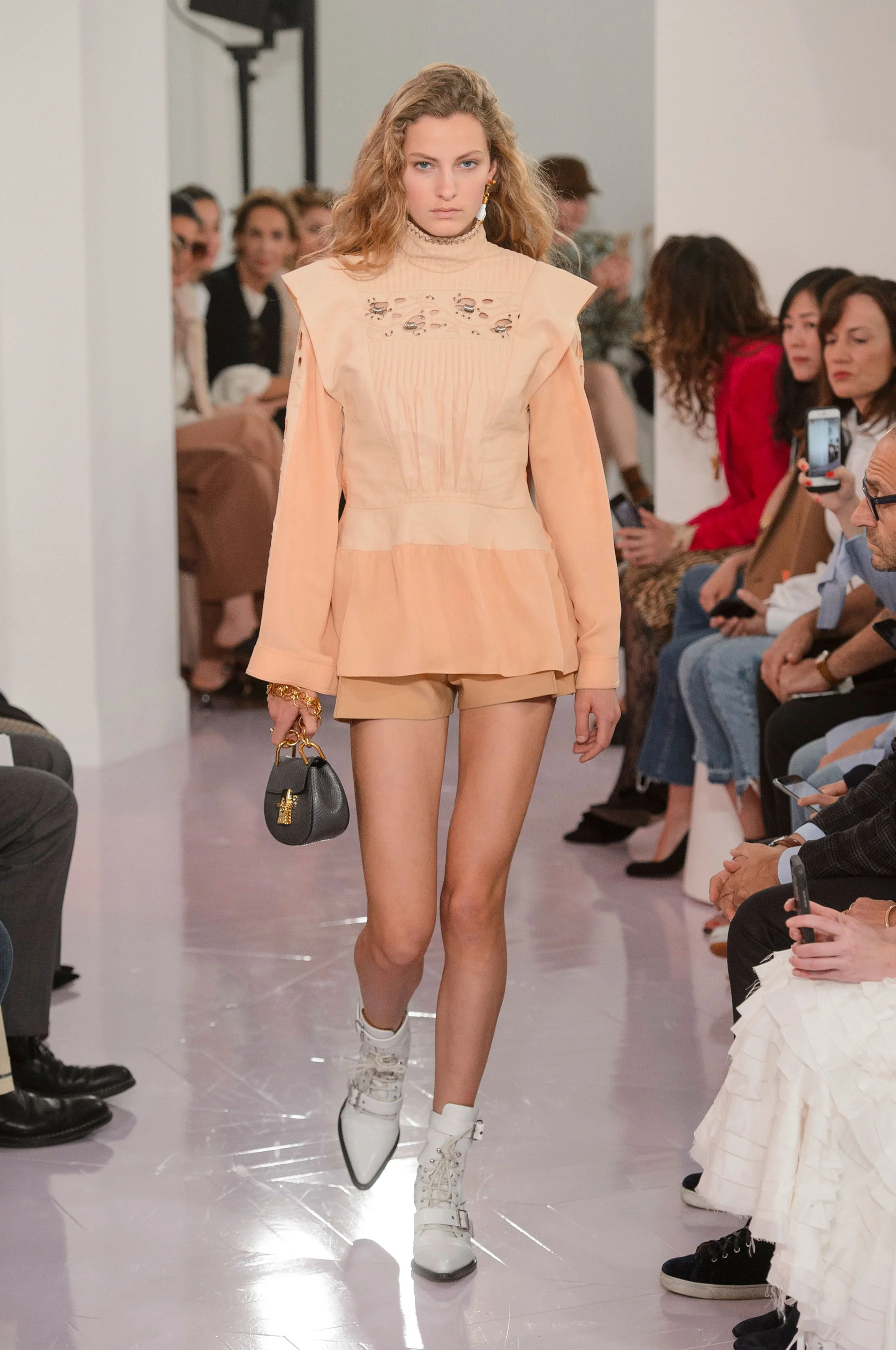 chloe-rs18-0033.jpg