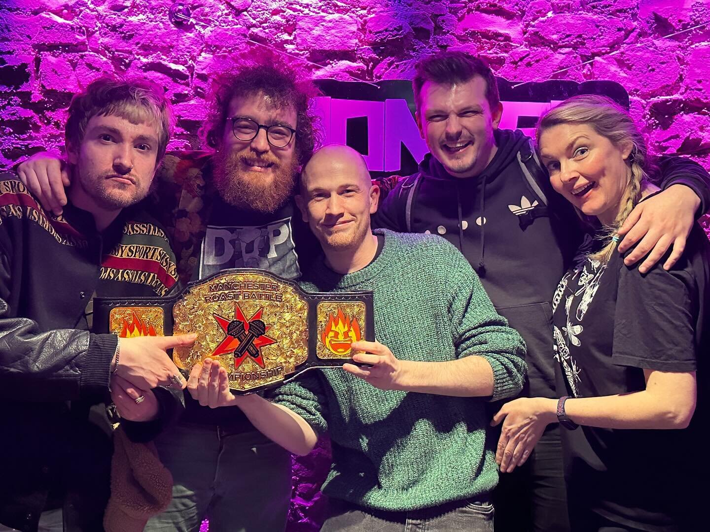 What an incredible 24 hours in Edinburgh. Loved taking part in @roastbattlescotland Those guys are so cool especially @ryancullencomedy Big thanks to @funnyjordand and @roastbattlemcr for inviting me to do this along with @lightscameronaction and @ja