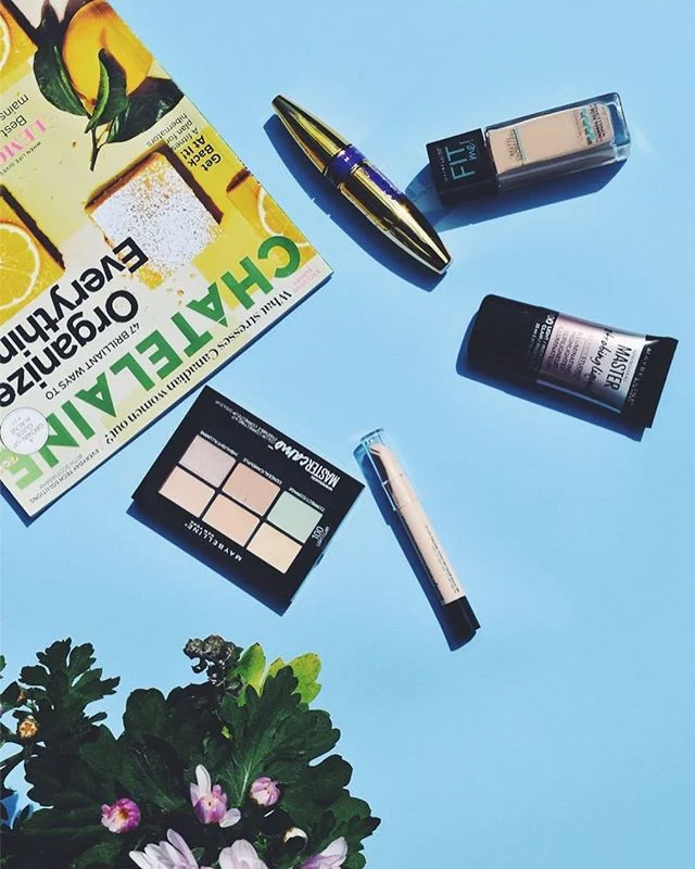 Rainy weekend recipe for success: the new @chatelainemag &amp; @maybelline goodies from @chickadvisor! 💅🏻💄☂️