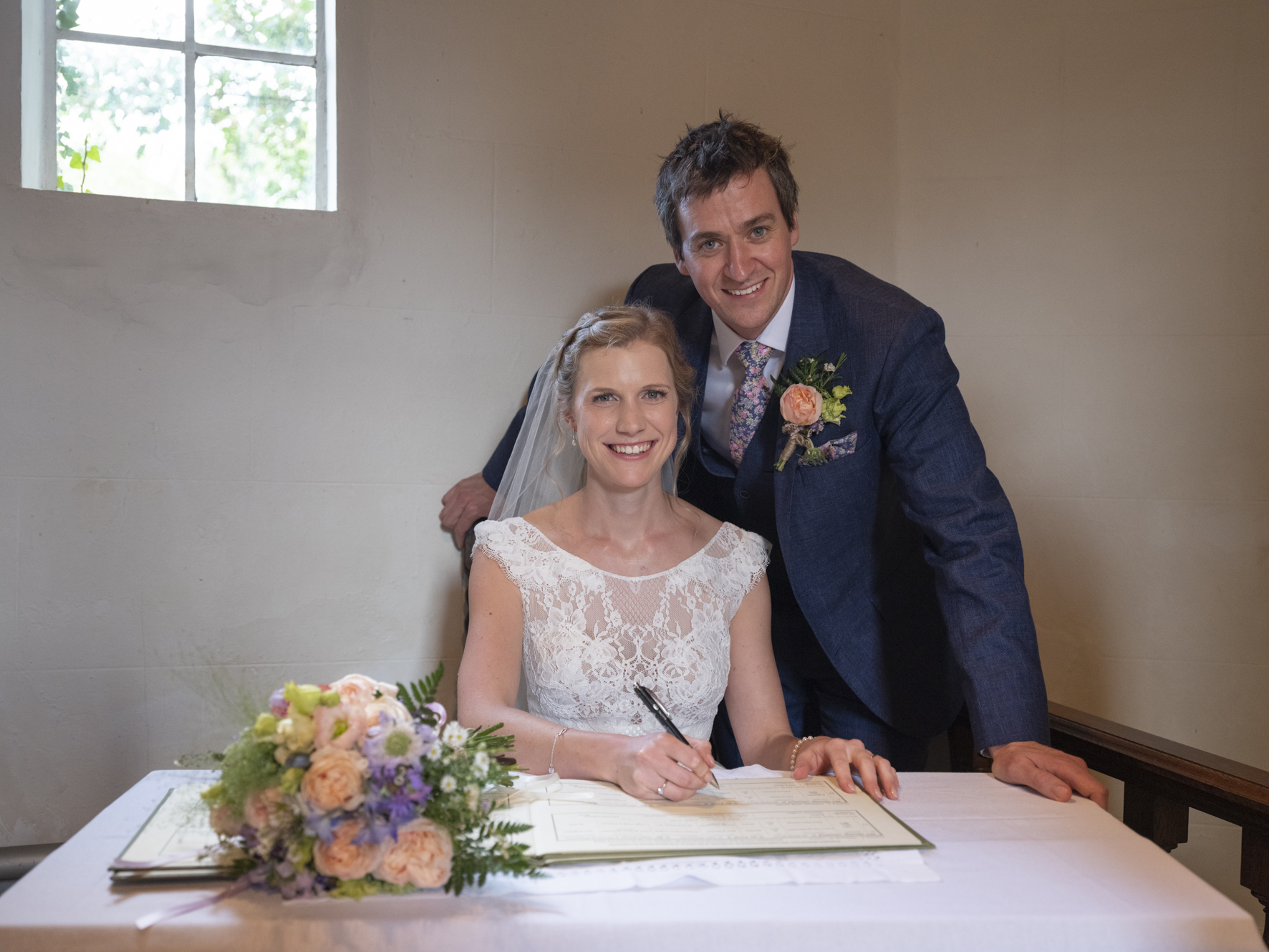 Steph & Tim _2018057_Claudia Leisinger.jpg