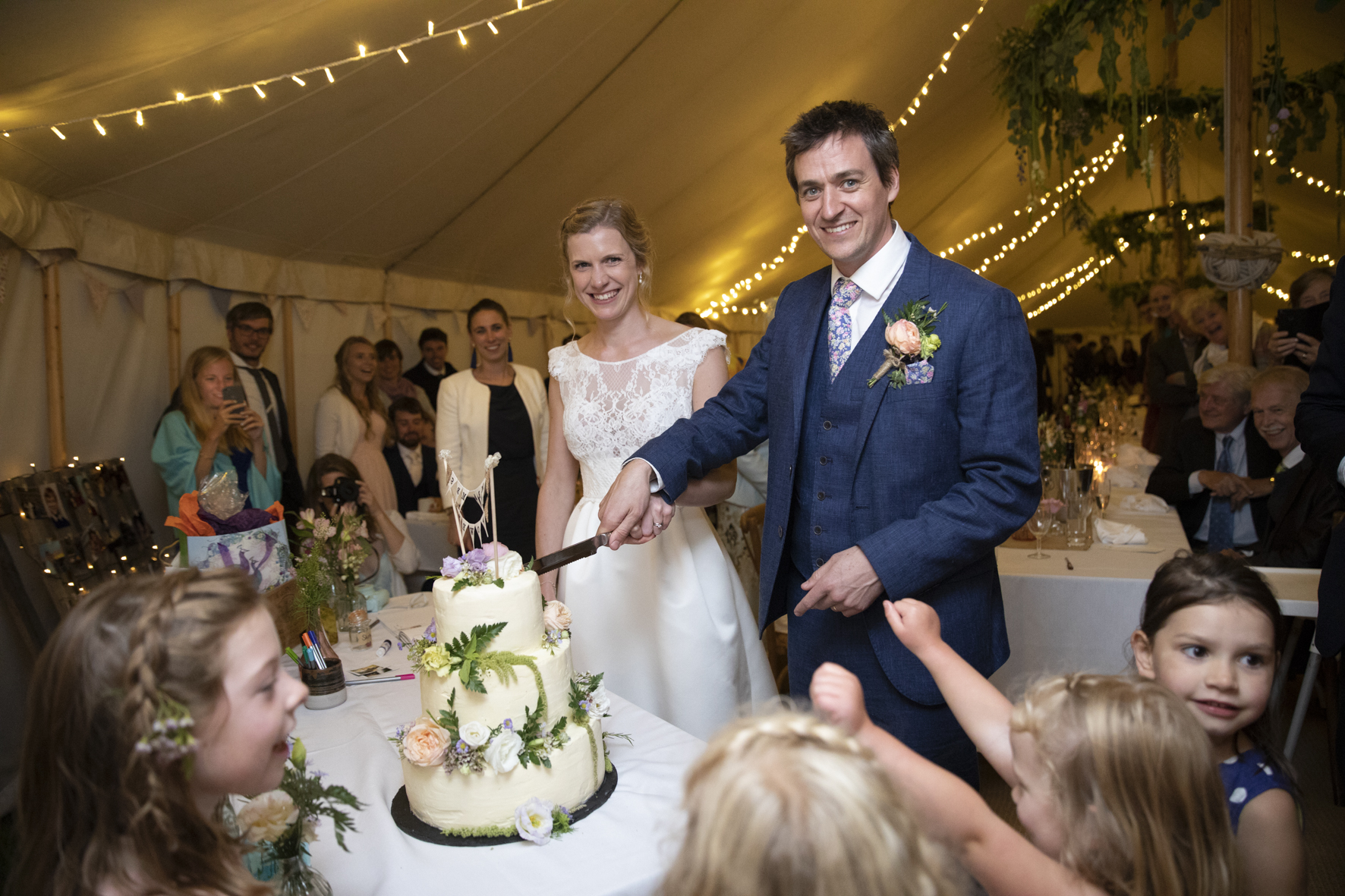 Steph & Tim _2018143_Claudia Leisinger.jpg